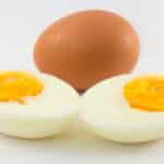 生卵とゆで卵では、生卵の方が日持ちするという雑学