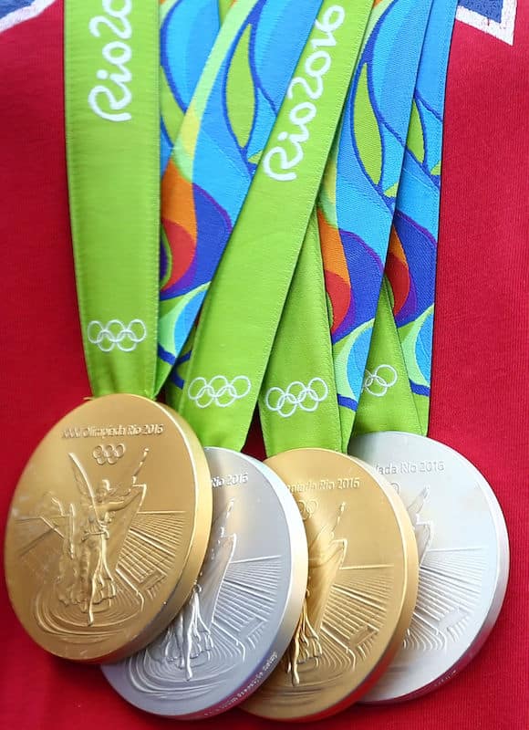 オリンピックのメダルが吊るし式に定着したのはローマ大会からという雑学
