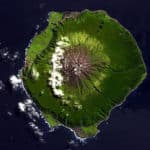 世界で一番孤立している有人島はどこ？に関する雑学