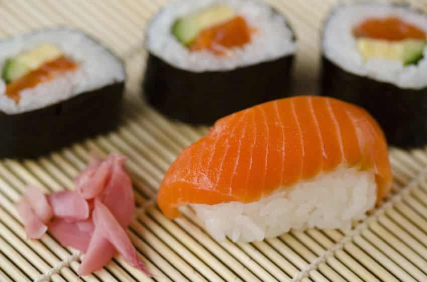 お寿司にガリがついているのはなぜ？という雑学