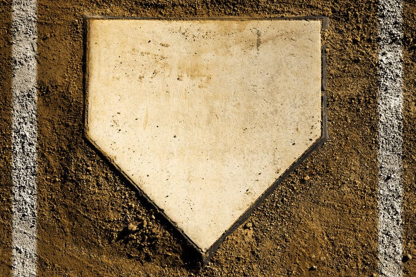 野球のホームベースが五角形である理由についての雑学