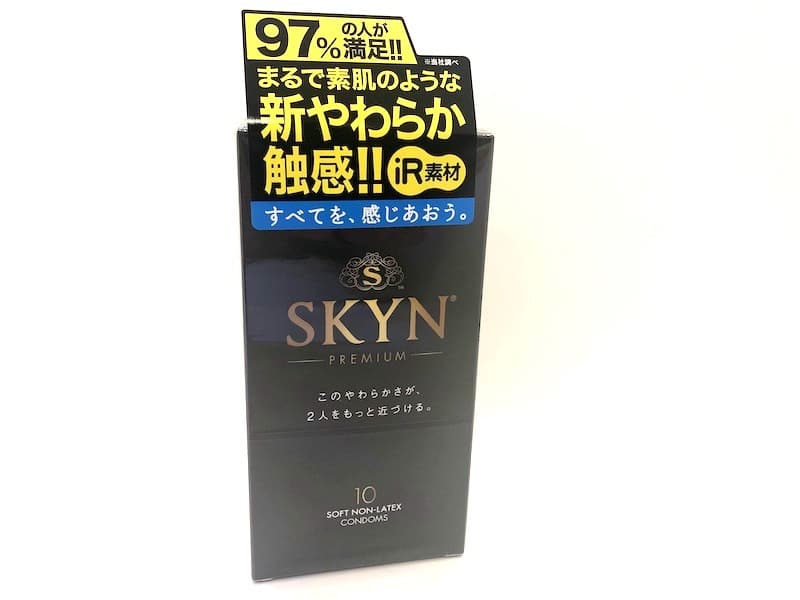 コンドーム「SKYN(スキン)」の箱（表）