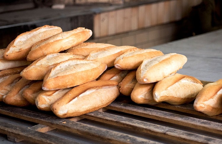 トルコではパンに「食事」という意味の名前が付いている。屋台を巡っての食べ歩きにも最適！というトリビア