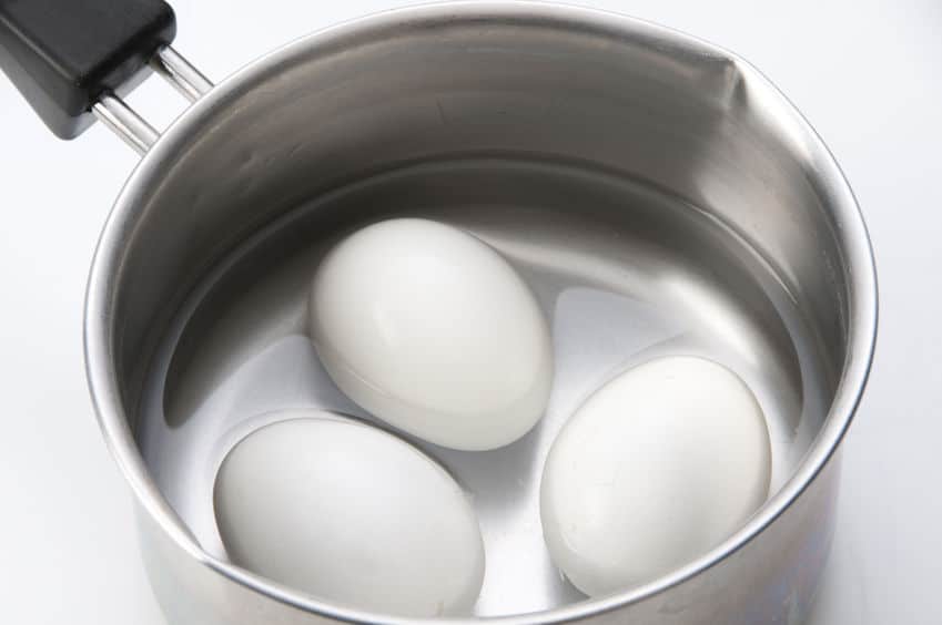 黄身と白身が逆転したゆで卵を作ることができるという雑学