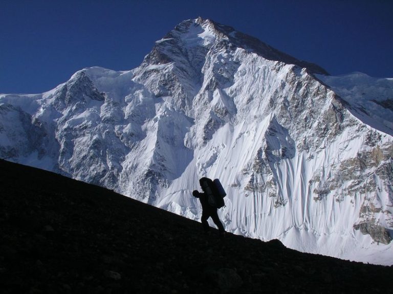 世界で二番目に高い山"K2"はエベレストより危険。死亡率高すぎ…【動画】 雑学カンパニー